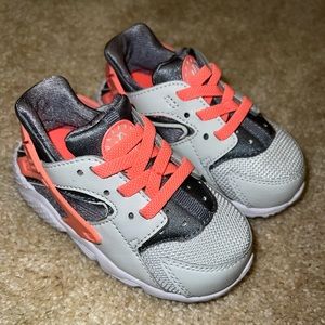 Nike Huarache Run toddler 6c